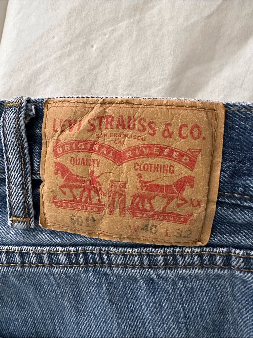 Levi's Men’s Straight Leg Butterfly Jeans - Picture 3 of 5